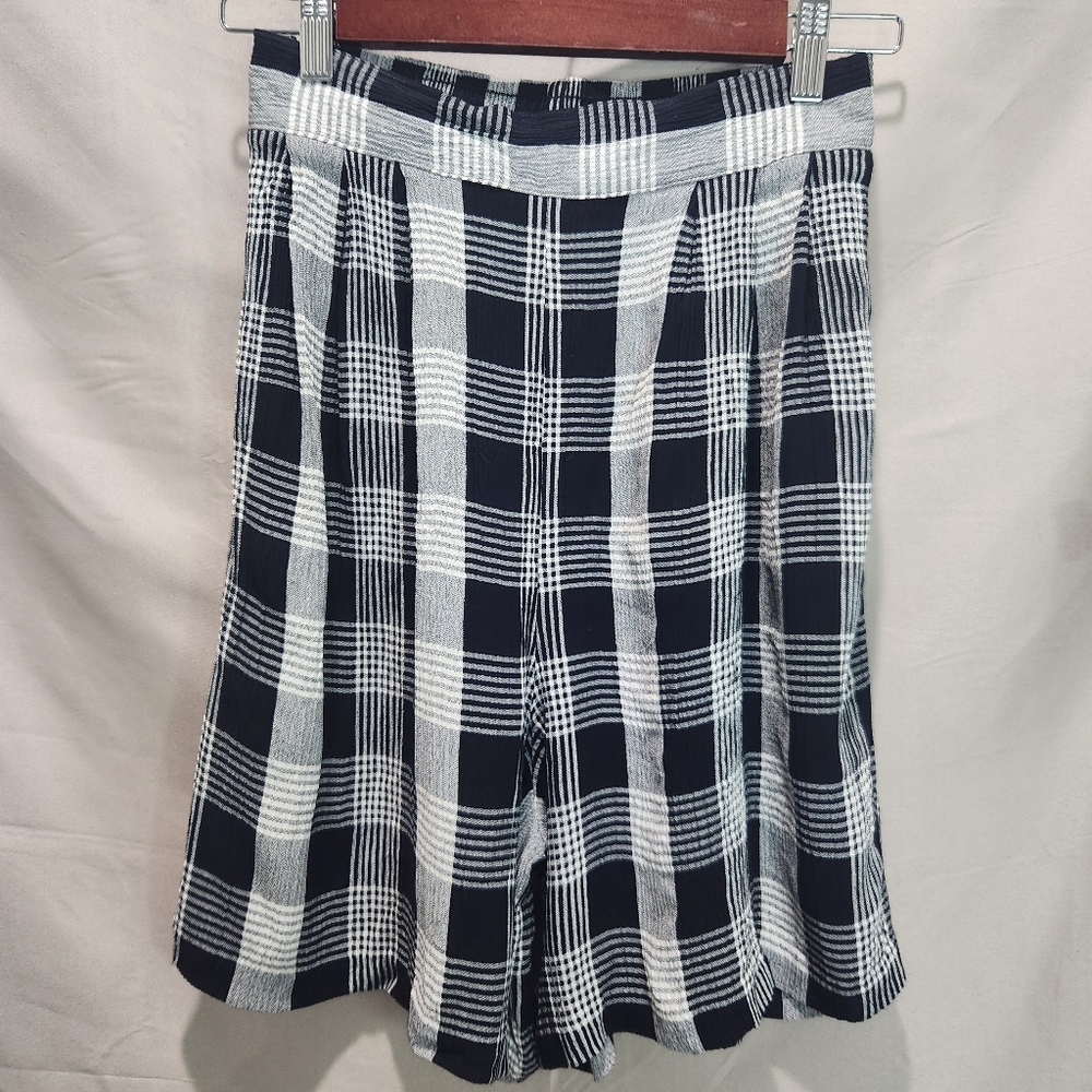 Intriguing Threads Vintage 70s Black White Plaid High Waisted Shorts